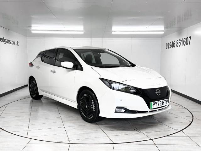 Nissan Leaf 0.0 110kW N-Connecta 39kWh 5dr Auto Hatchback Electric White