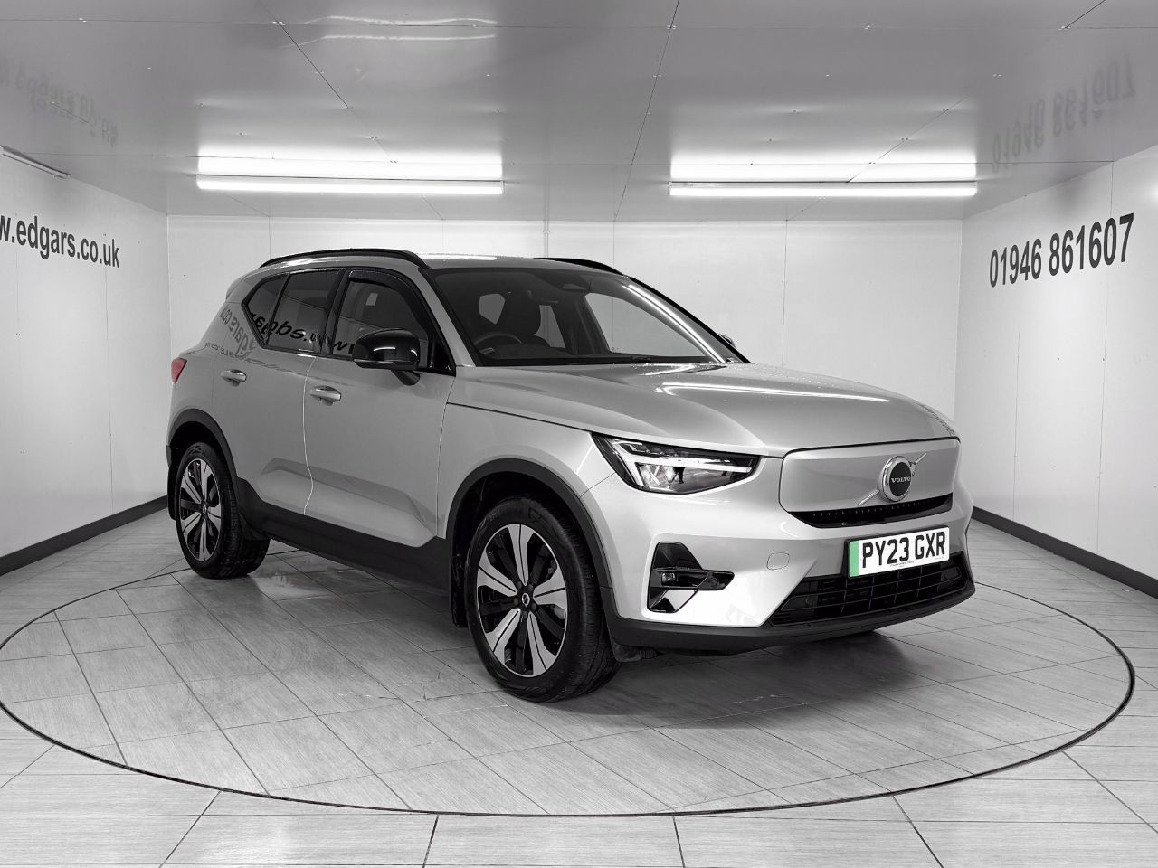 2023 Volvo XC40
