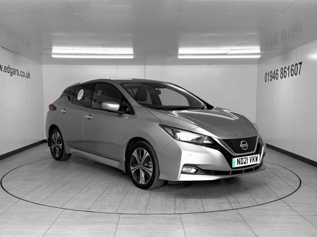 Nissan Leaf 0.0 110kW N-Connecta 40kWh 5dr Auto Hatchback Electric Silver
