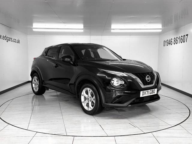 Nissan Juke 1.0 DiG-T 114 N-Connecta 5dr Hatchback Petrol Black