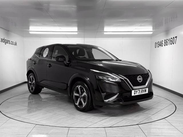 Nissan Qashqai 1.3 DiG-T MH N-Connecta 5dr Hatchback Petrol Black