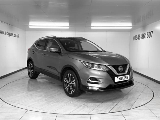 Nissan Qashqai 1.5 dCi 115 N-Connecta 5dr Hatchback Diesel Grey