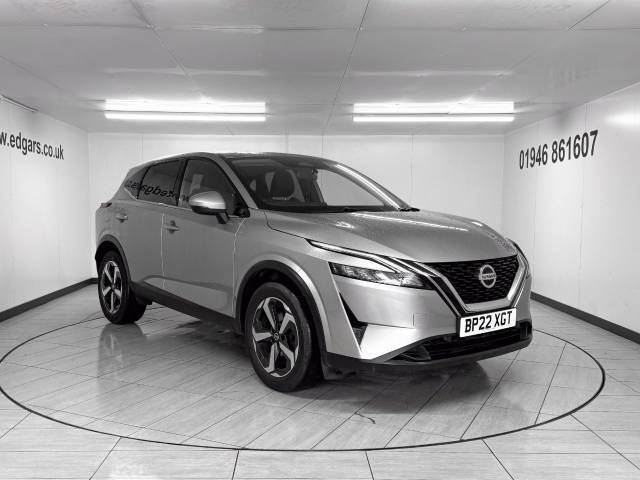 Nissan Qashqai 1.3 DiG-T MH N-Connecta 5dr Hatchback Petrol Silver
