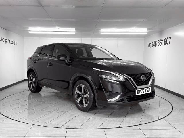 Nissan Qashqai 1.3 DiG-T MH N-Connecta 5dr Hatchback Petrol Black