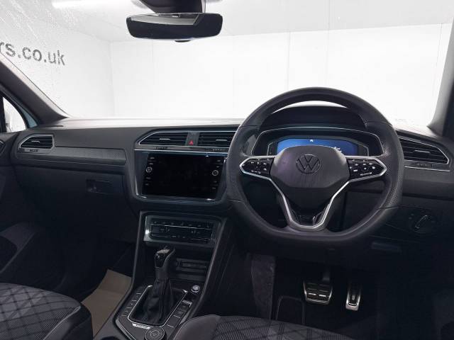 2021 Volkswagen Tiguan 2.0 TDI 4Motion R-Line 5dr DSG