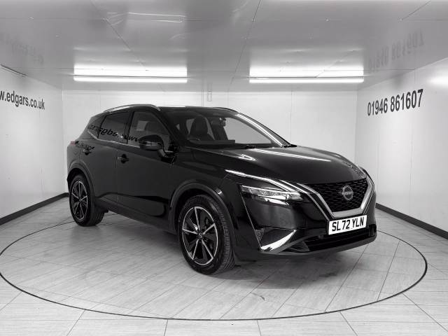 Nissan Qashqai 1.3 DiG-T MH 158 Tekna 5dr Hatchback Petrol Black