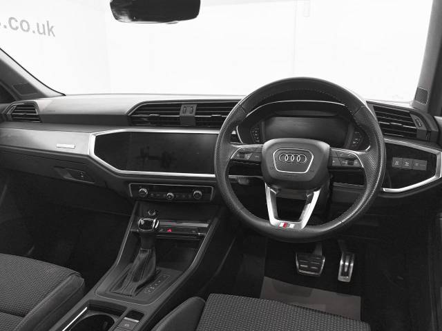 2020 Audi Q3 1.5 35 TFSI S Line 5dr S Tronic