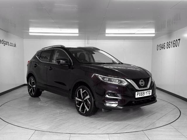 Nissan Qashqai 1.3 DiG-T Tekna 5dr Hatchback Petrol Black