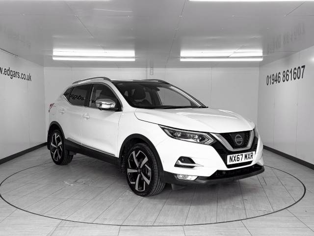 Nissan Qashqai 1.6 dCi Tekna+ 5dr Hatchback Diesel White