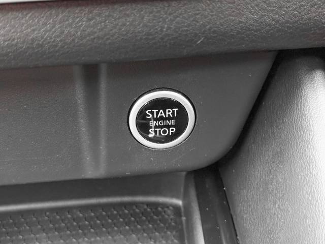 2022 Nissan Qashqai 1.3 DiG-T MH N-Connecta 5dr