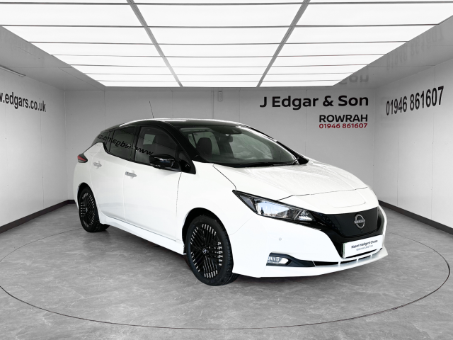 Nissan Leaf 0.0 110kW N-Connecta 39kWh 5dr Auto Hatchback Electric White