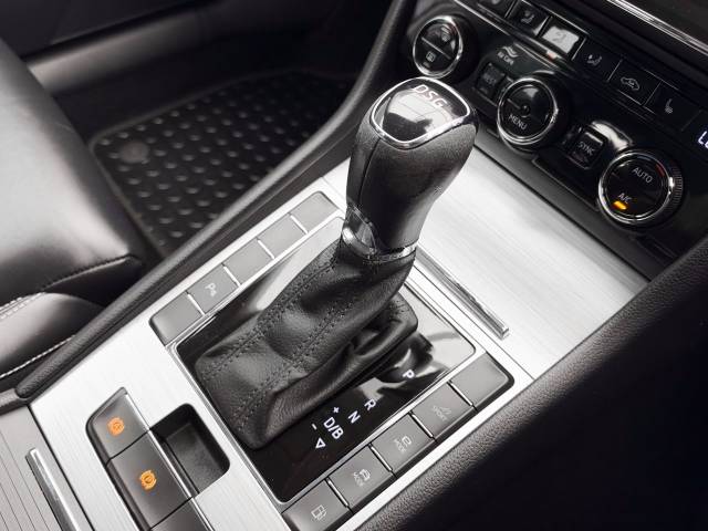 2020 Skoda Superb 1.4 TSI iV SE Technology DSG 5dr