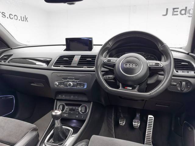 2017 Audi Q3 2.0 TDI Quattro Black Edition 5dr