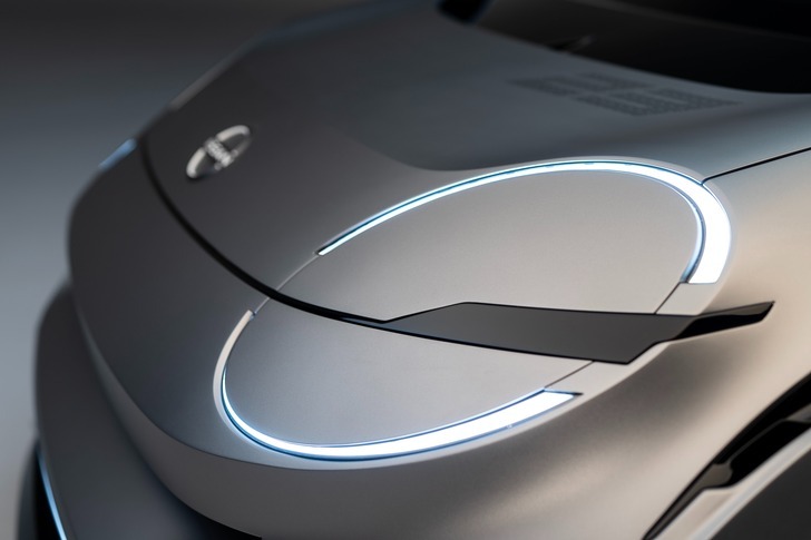 Nissan celebrates 20th anniversary